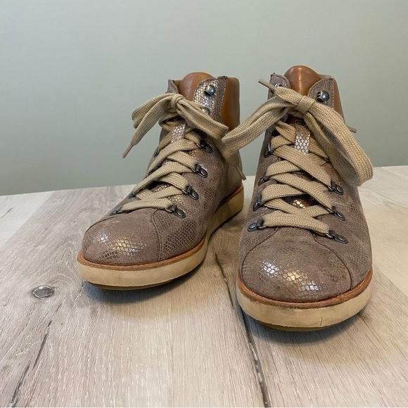 Bionica Womens Natick Two Tone Shimmer Lace Up Hiker Boot Taupe/Whiskey, Sz 10 - Picture 3 of 10